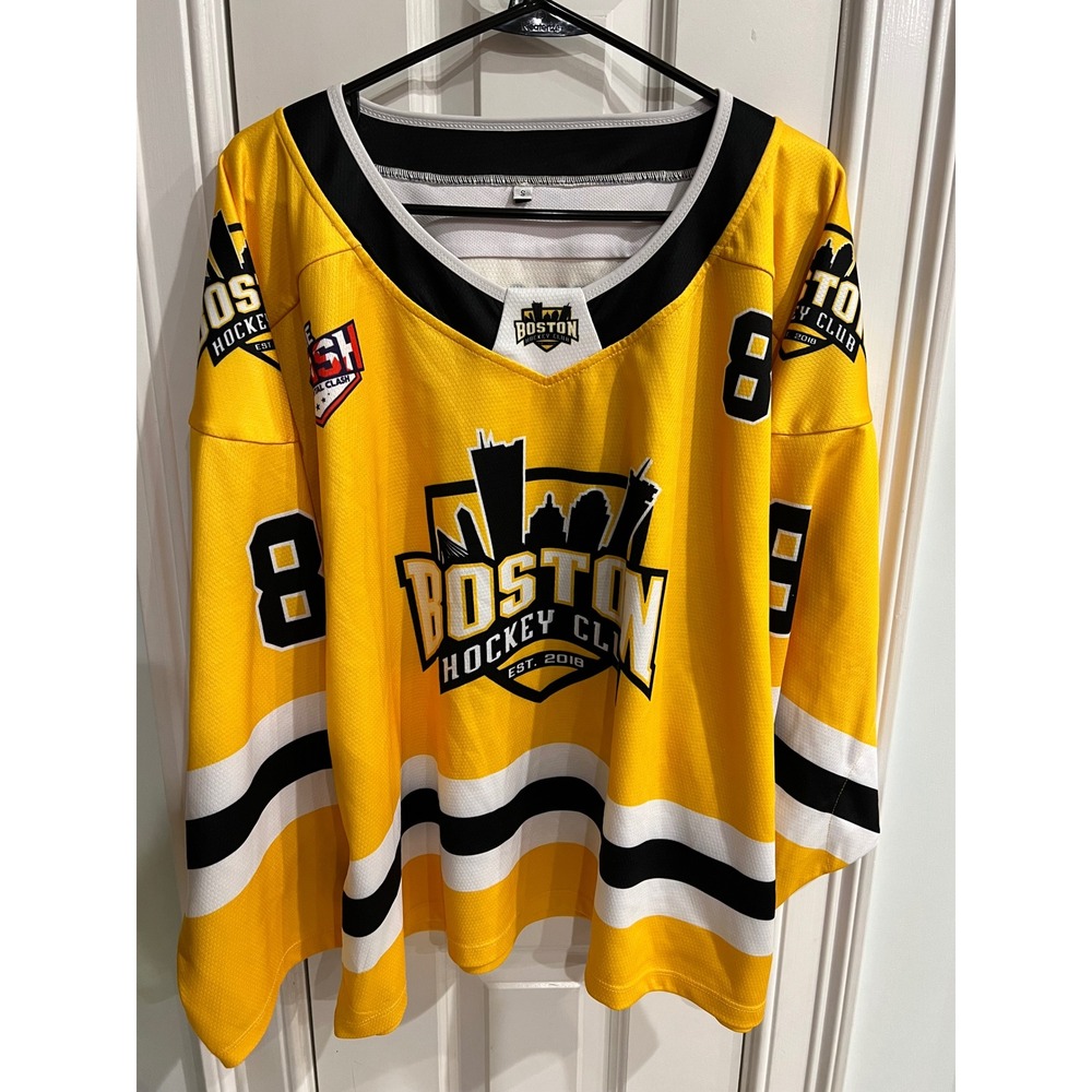 Boston Hockey Club Yellow Jersey New England 88 Women Small V-Neck Mesh